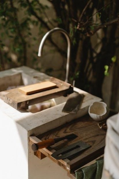 honing guide for chisel sharpening